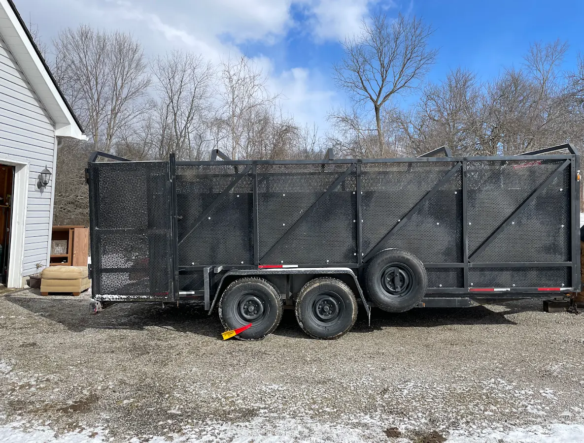 2 Yard Dumpster Rental in Jasmine Estates, FL